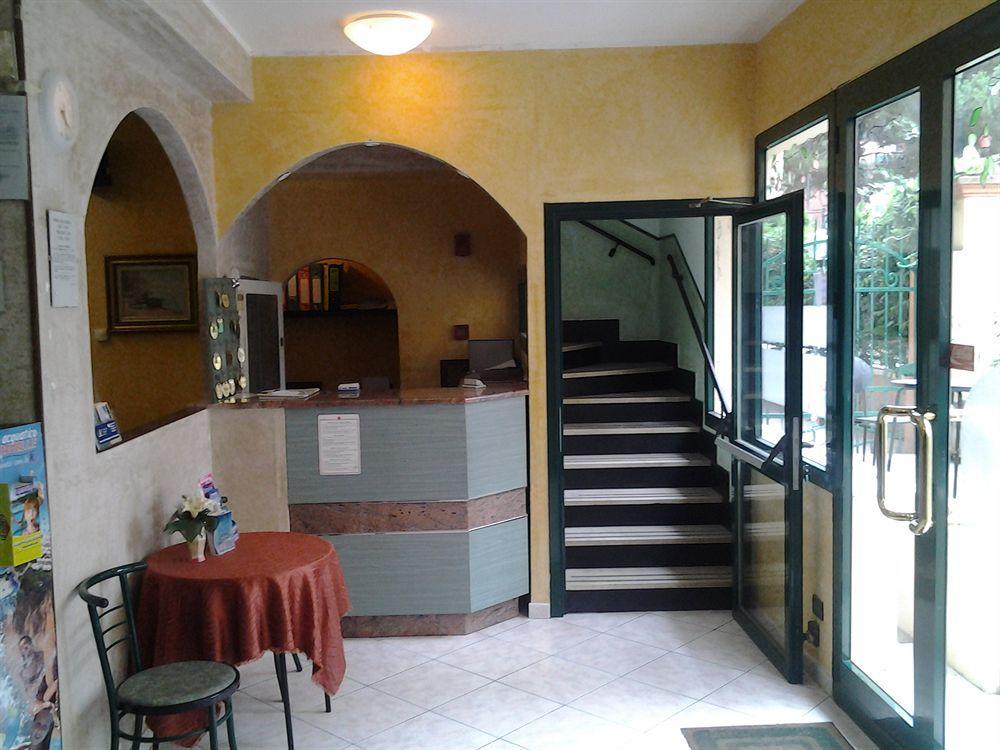 Hotel Lady Susanna Varazze Buitenkant foto